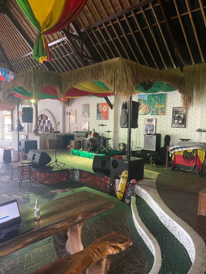 Paca'S Reggae Bar & Hostel Ambat Dış mekan fotoğraf